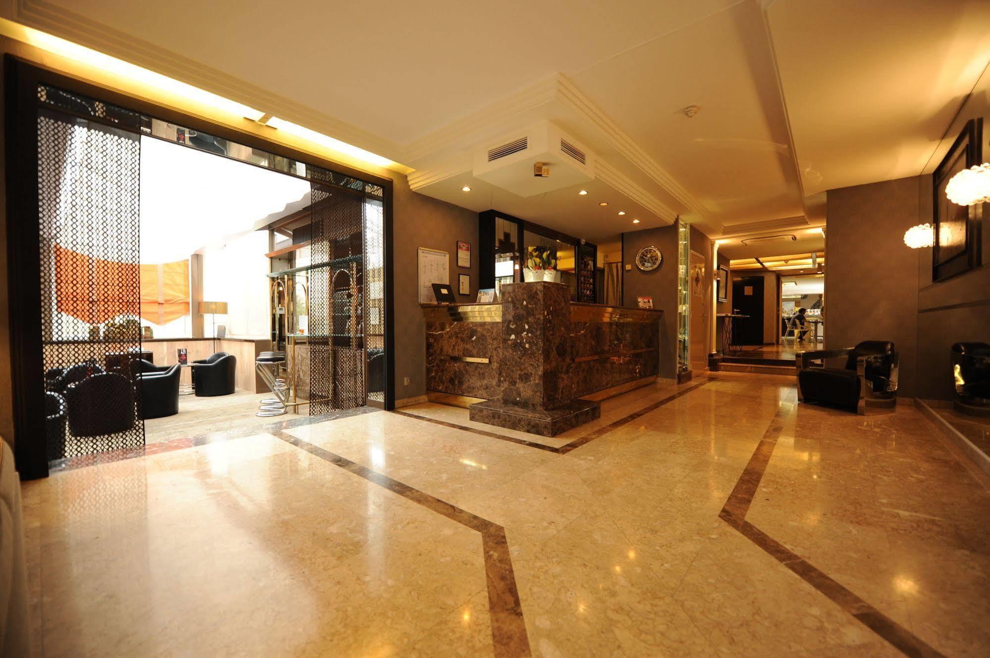 Hotel Mermoz Тулуза Екстер'єр фото