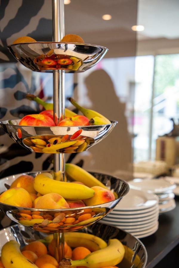 Hotel Mermoz Тулуза Екстер'єр фото