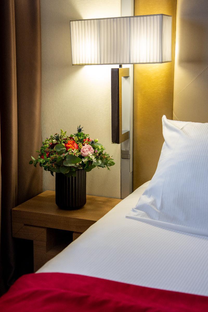 Hotel Mermoz Тулуза Екстер'єр фото